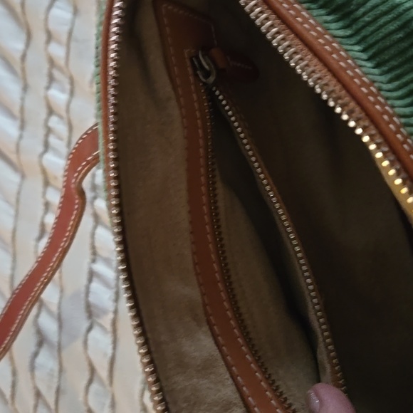 Never been used handy bag - Picture 3 of 3